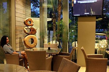De'Corner Guest House Malang Zewnętrze zdjęcie